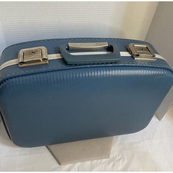 Vtg Blue Luggage Suitcase Mid-Century Hard Shell No Keys - Picture 1 of 16